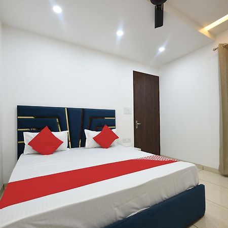 Hotel O Empire State Delhi  Buitenkant foto