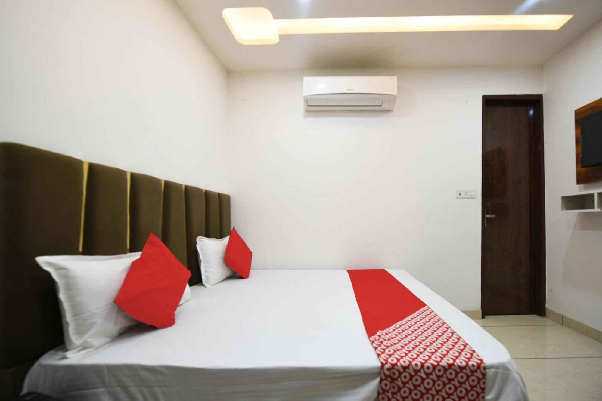 Hotel O Empire State Delhi  Buitenkant foto