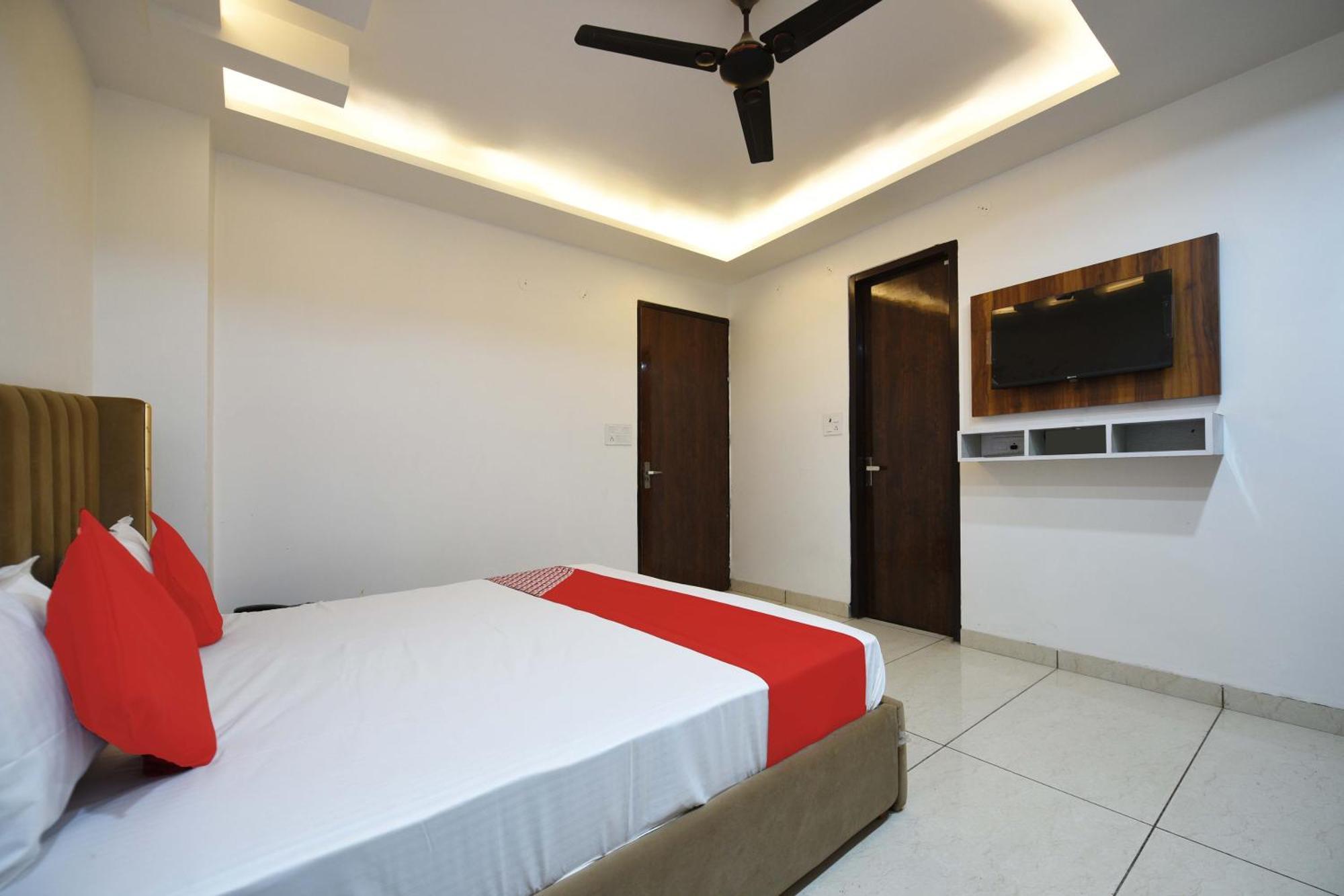 Hotel O Empire State Delhi  Buitenkant foto